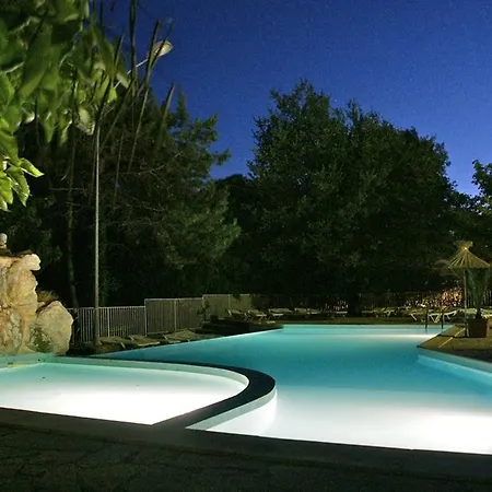 Camping Domaine De La Coronne * Valreas