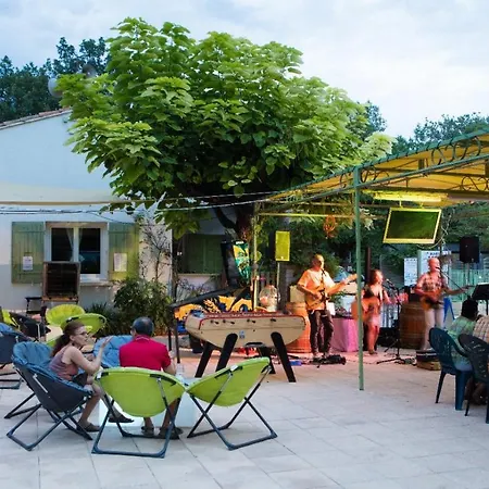 Camping Domaine De La Coronne Campsite Valreas